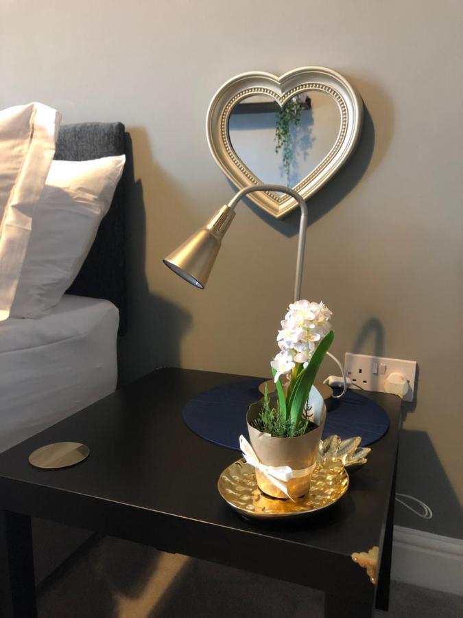 3. Stylish Private Double Room Near Manchester City Centre Exterior photo